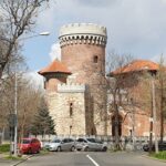 Castelul lui Vlad Tepes din Parcul Carol – Copie a Cetatii Poenari.