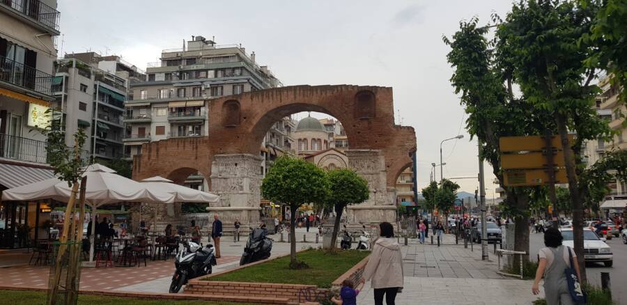 Locuri de vizitat in Salonic - Arcul lui Galerius