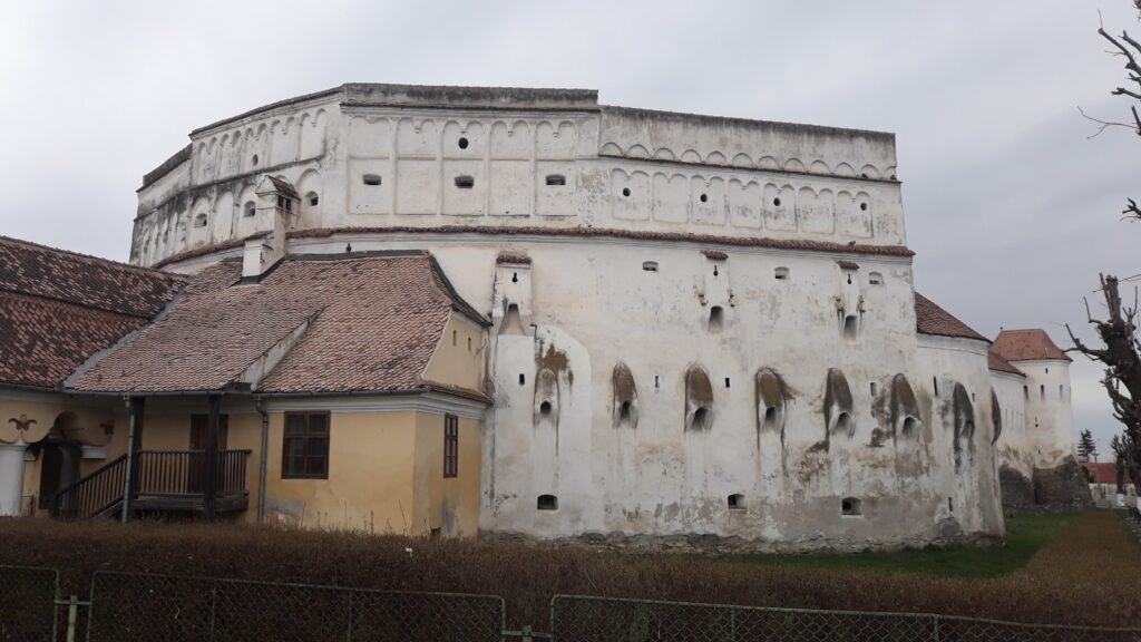 Cetatea Taraneasca Prejmer - Locuri de vizitat langa Brasov