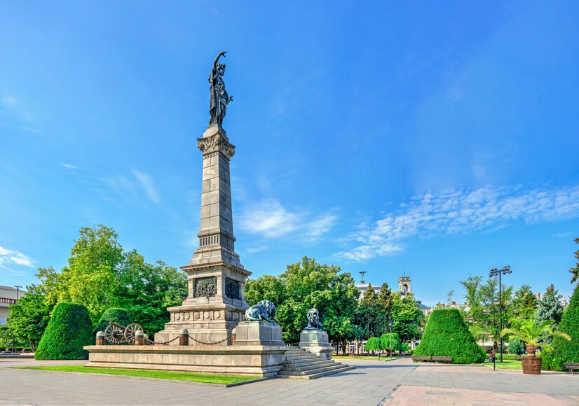 Monumentul Libertatii din Ruse Bulgaria - Locuri de vizitat in Ruse
