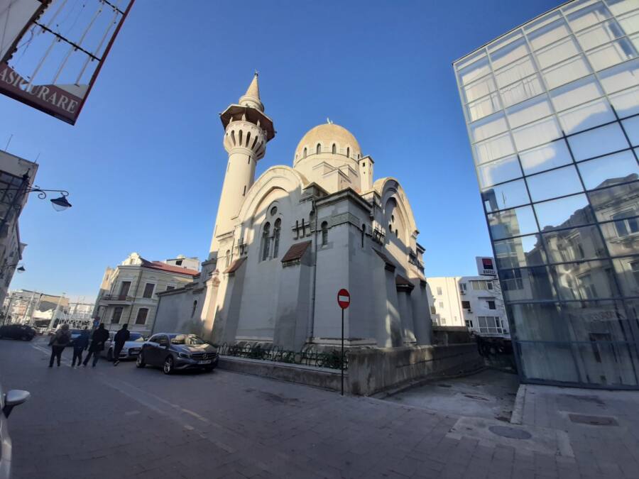 Locuri de vizitat in Constanta - Mare Moschee Carol I